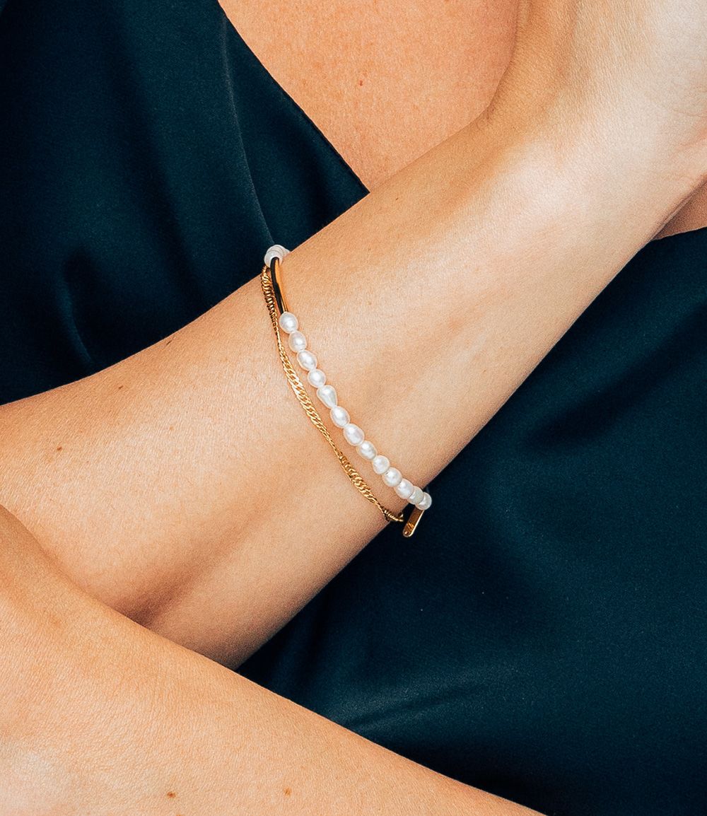 14k Pipe Line Rice pearl bracelet